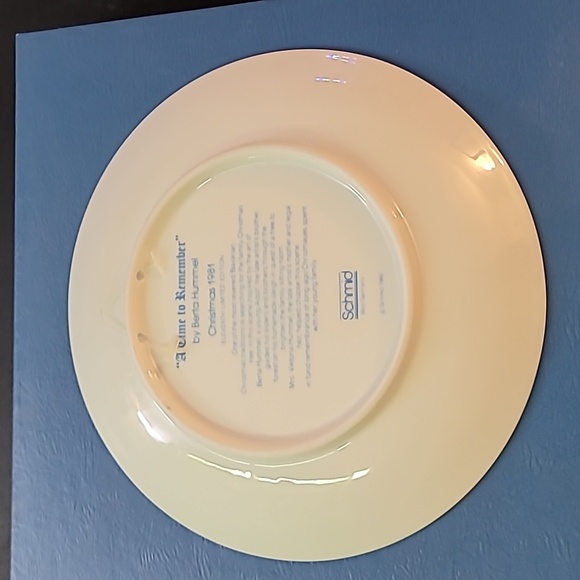 Schmid "A Time to Remember" Plate Christmas 1981 - Picture 2 of 5